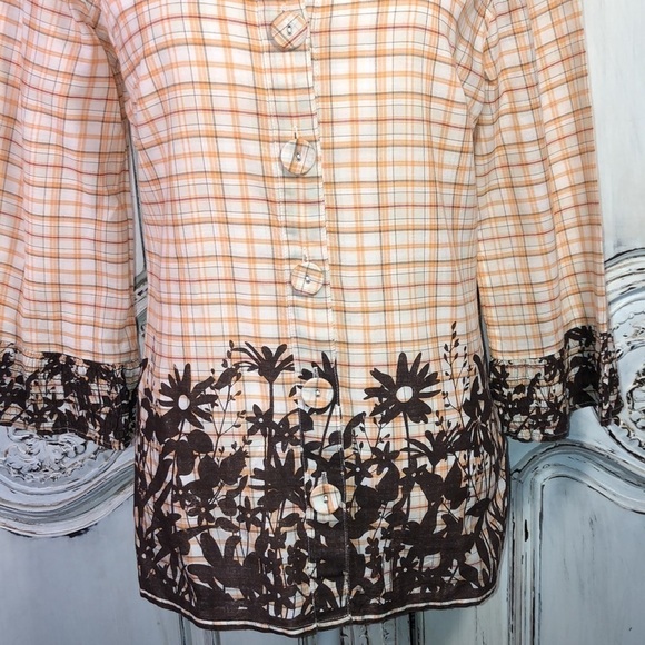 Day Trip Smocked Midsleeve Vintage Western Vibes Plaid and Graphic Button Down - Picture 4 of 11